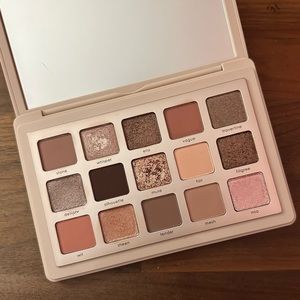 I NEED A NUDE EYESHADOW PALETTE